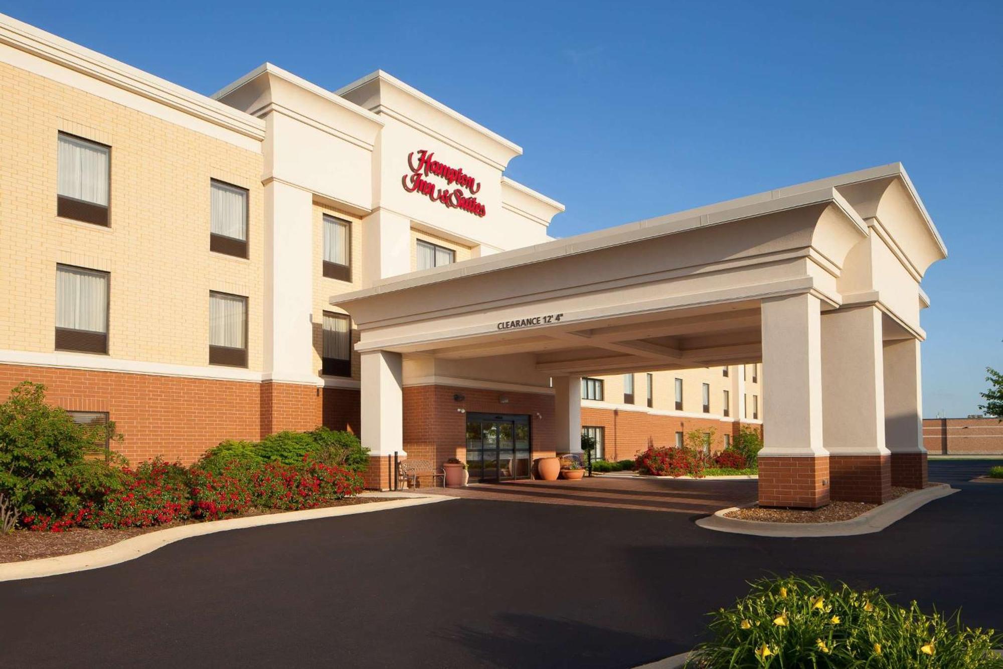 Hampton Inn & Suites Chicago/Saint Charles Exterior foto